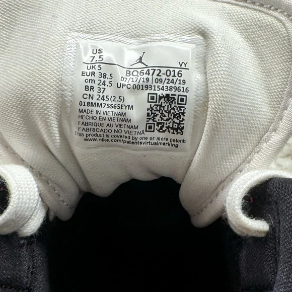 Air Jordan 1 Mid Black White Noble Red
BQ6472 016 Women's size 7.5 EUC - Picture 8 of 13